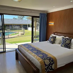 *** Motel Oxley Motor Australia